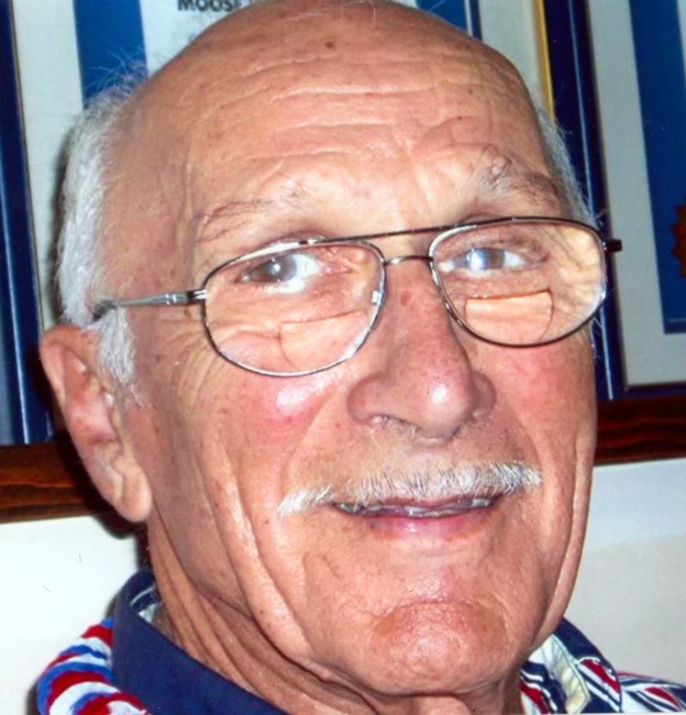 Obituario de Paul Esaian