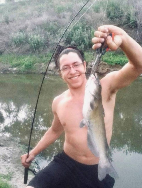 Obituary of Javier Flores