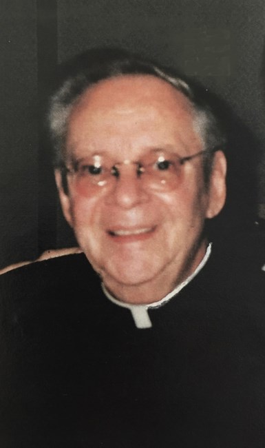 Obituario de Rev. Matthew J. Strumski