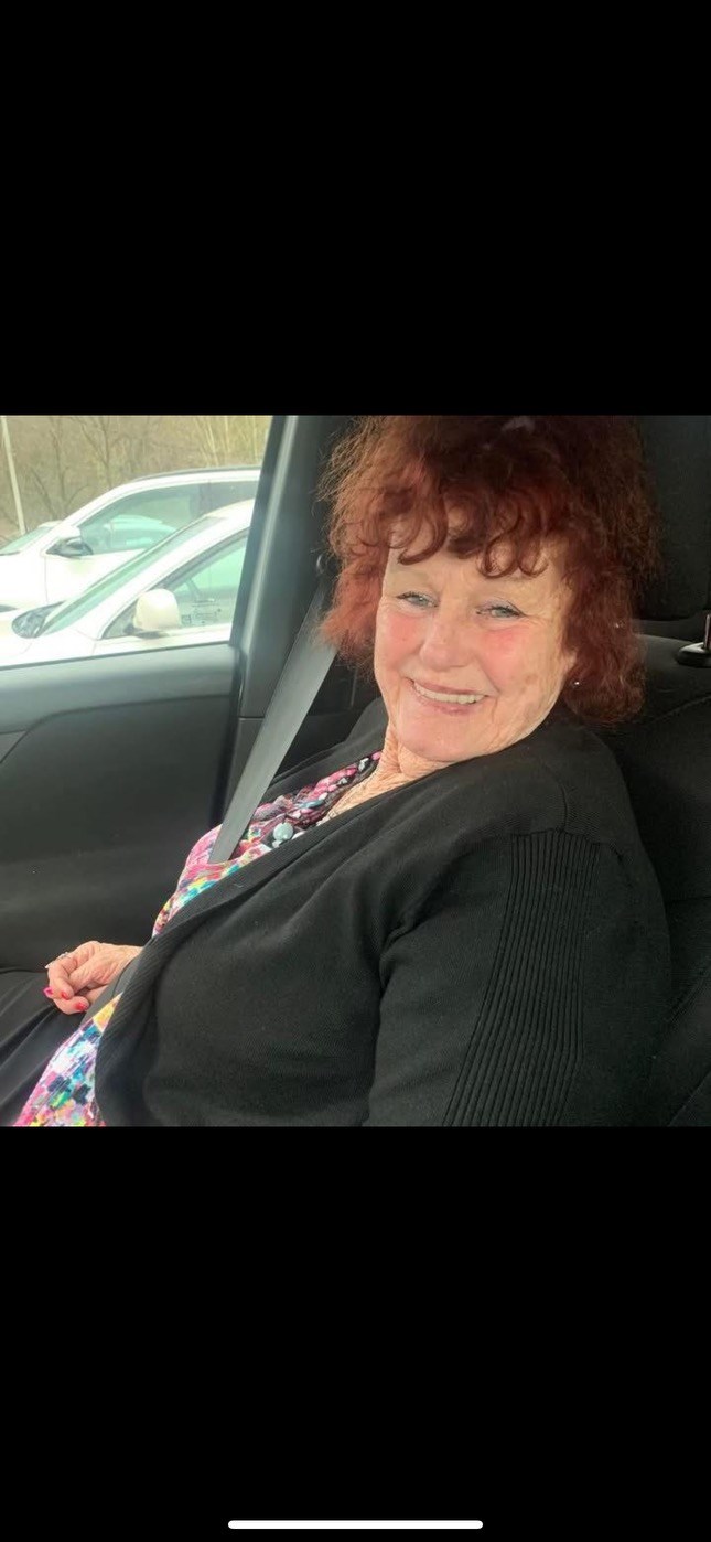 Obituary of Carolyn Jones Holbert