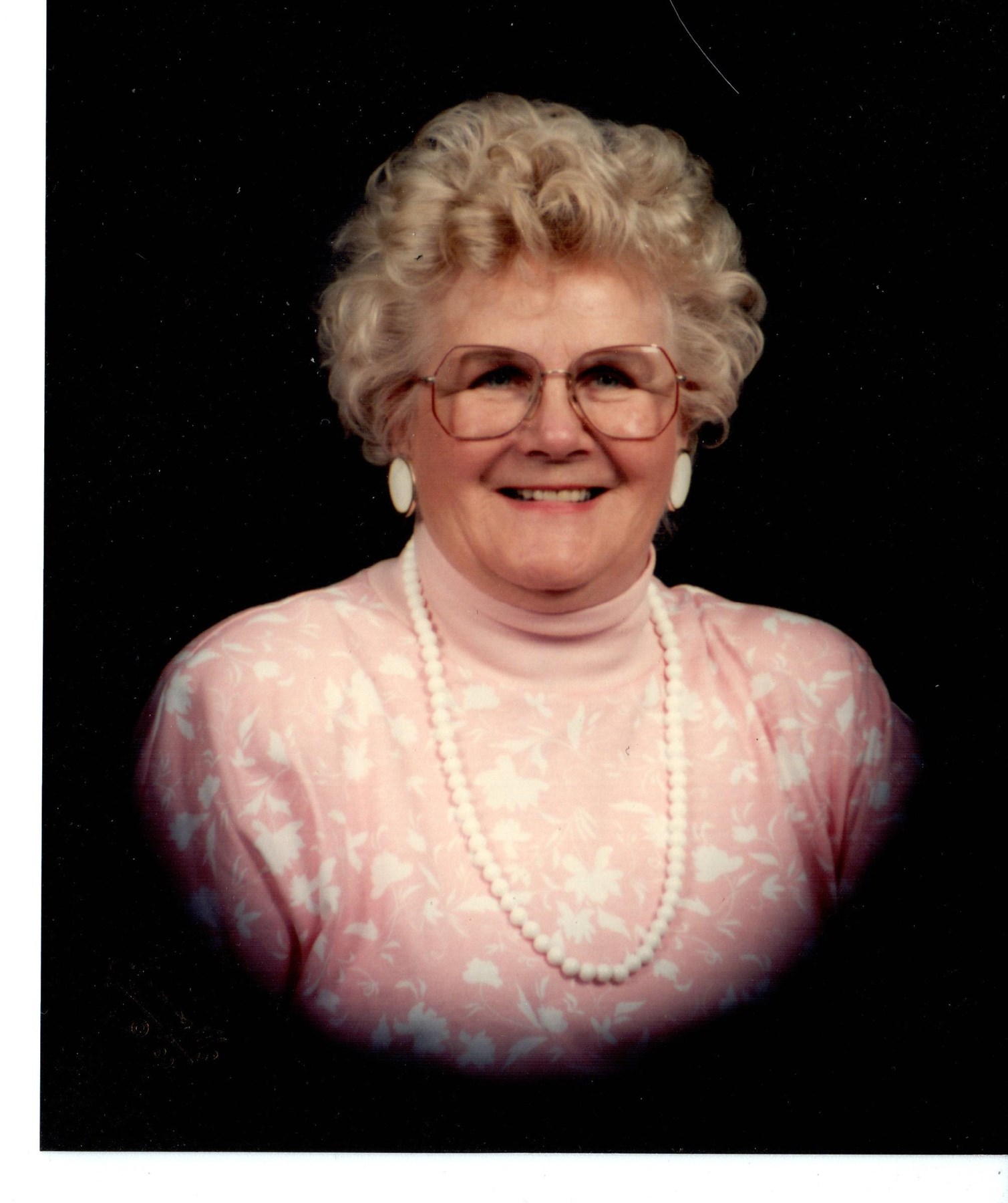 Obituary of Violet "Vi" Florence Slifka