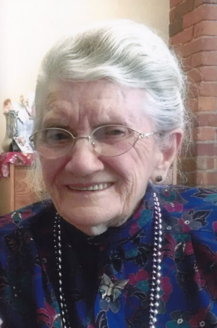 Obituary of Noela Christine (Sharp) La Plante