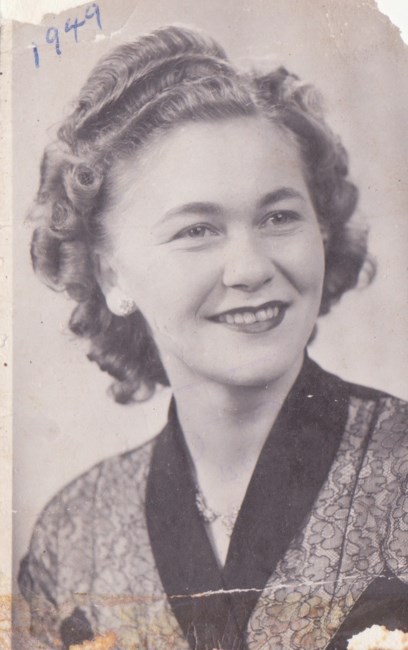 Obituario de Lorraine E Knutson