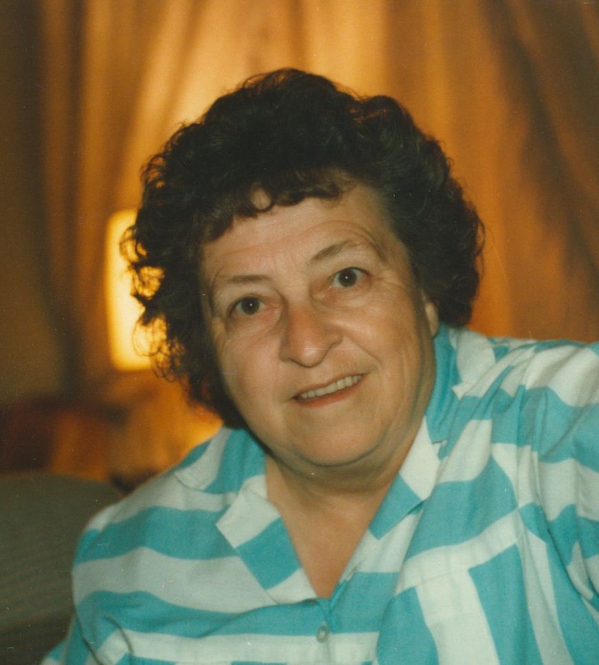 Obituary of Esther L. Salyer