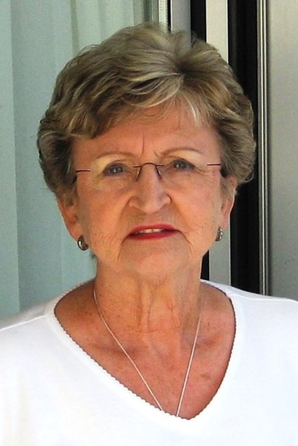 Obituary of Pat Graham Lowe