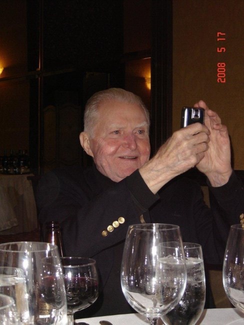 Obituario de James P. Slevin