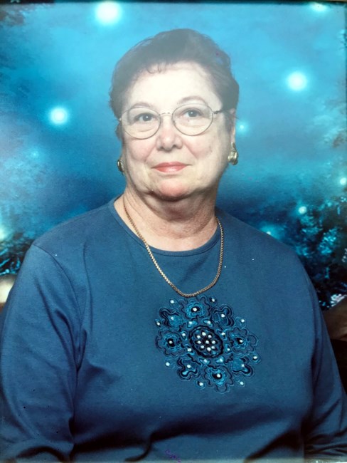 Obituario de Helga Barbara Campbell