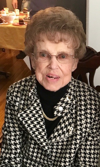 Obituary of Lou Wauna Ruth Ogburn