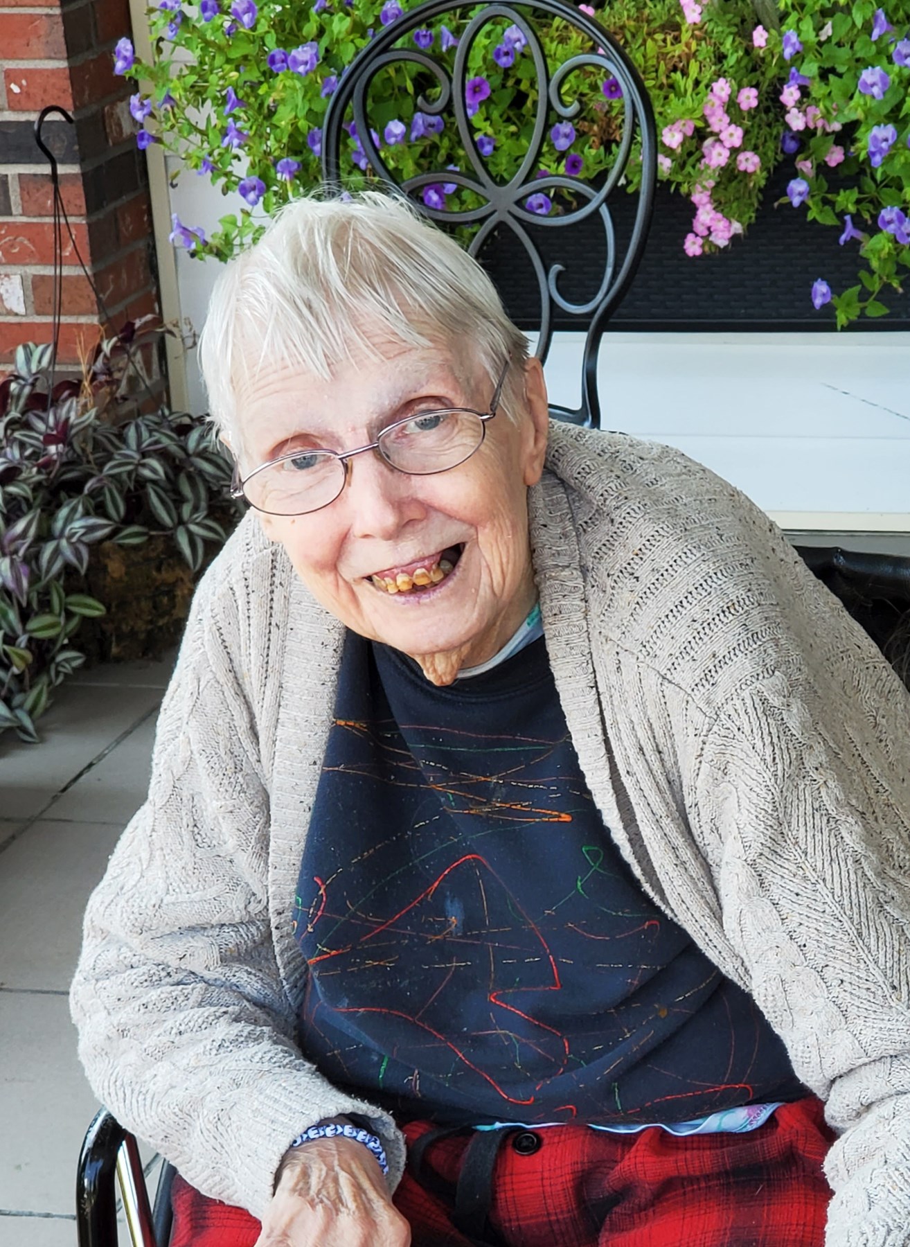 Obituary of Geraldine A. Ewertz