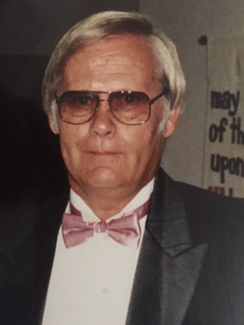 Obituary of Robert Vaughn Schlegel