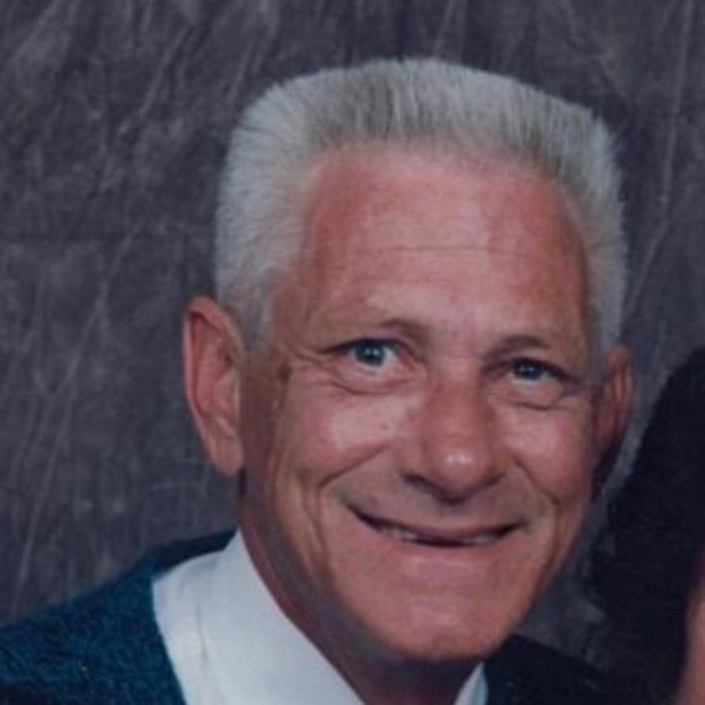 Obituario de Thomas La Roe