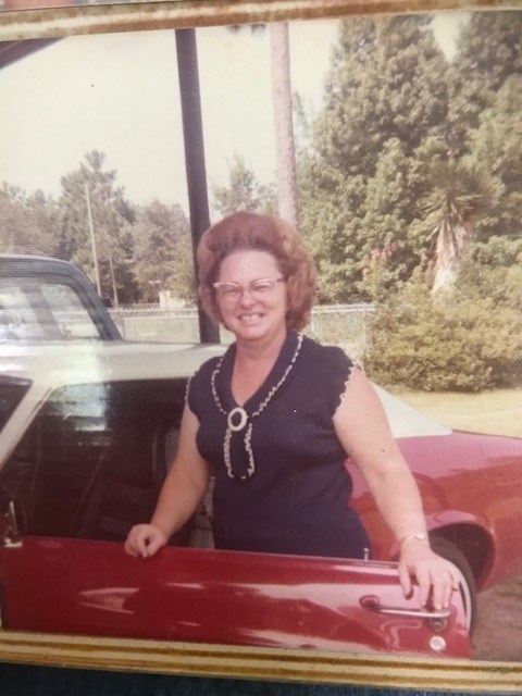 Obituary of Carolyn Leeds