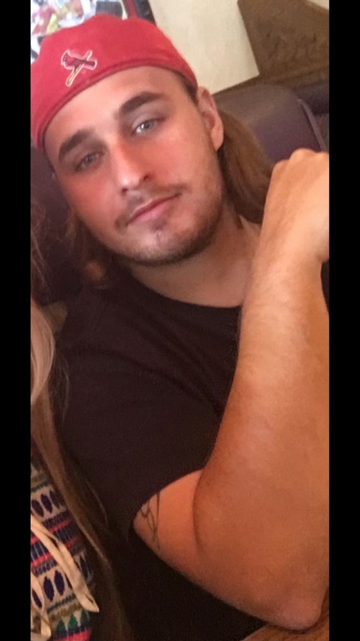 Obituary of Dustin Hinson