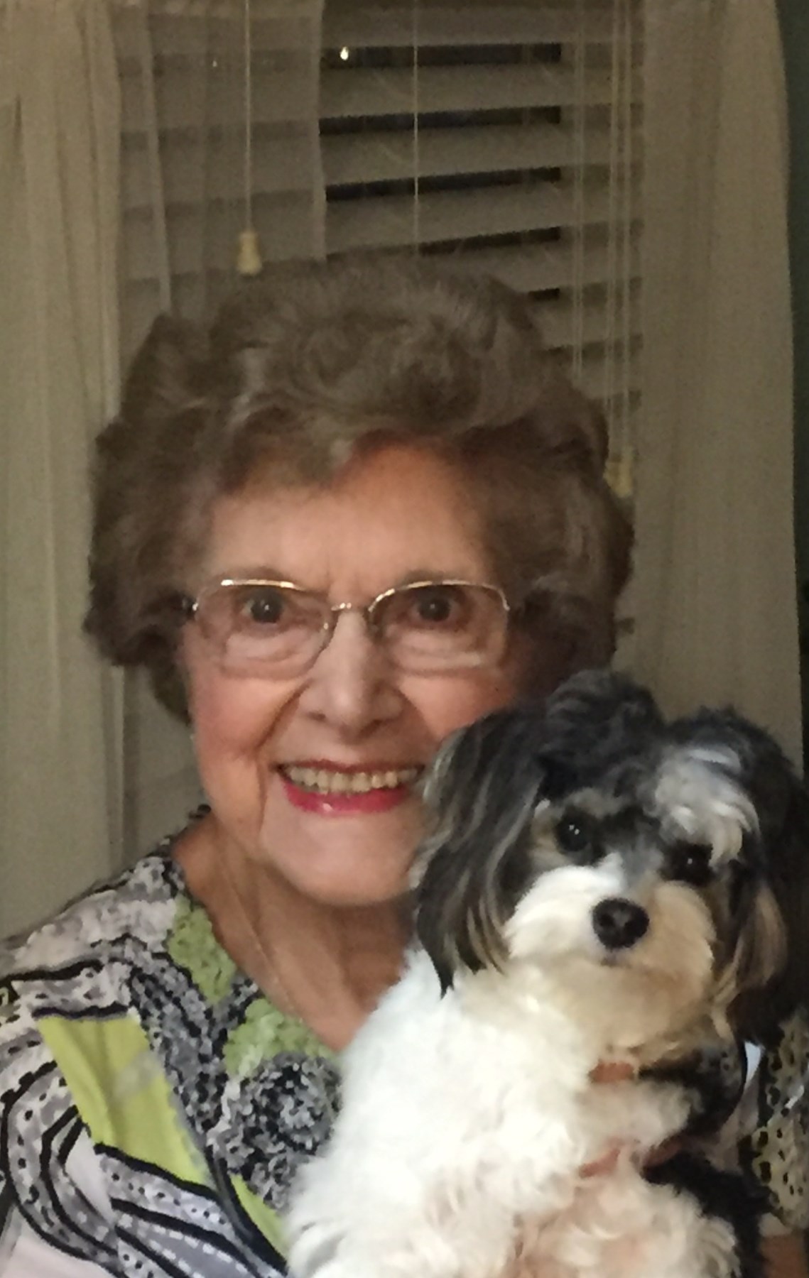 Obituary of Andigone Seraphim