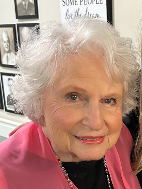 Avis de décès de Freda Parsons Woodman