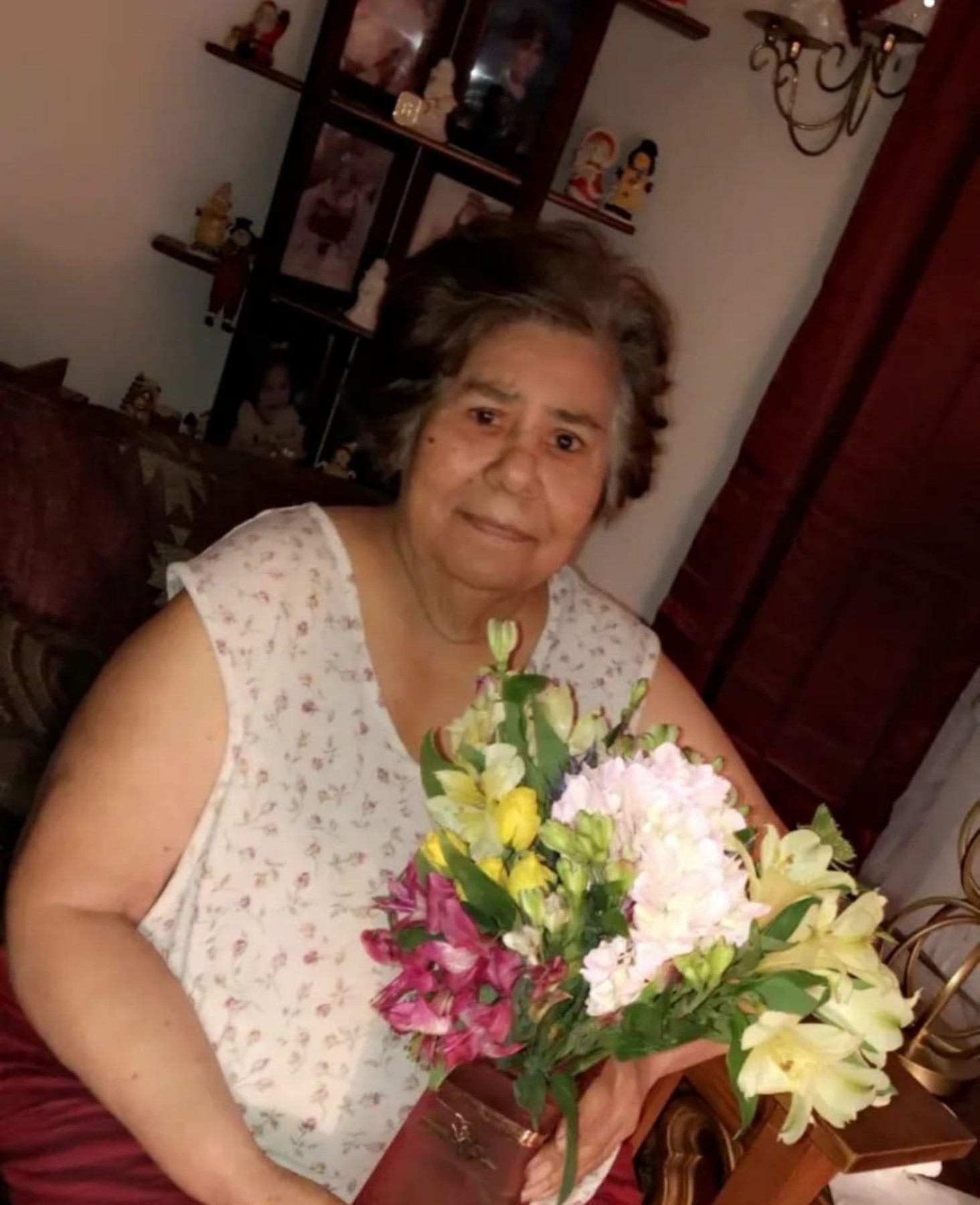 Obituary of Maria Esperanza De Leon