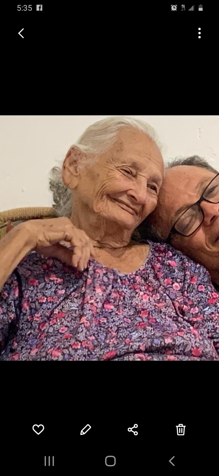 Obituary of Sra. Isabel Medina Flores