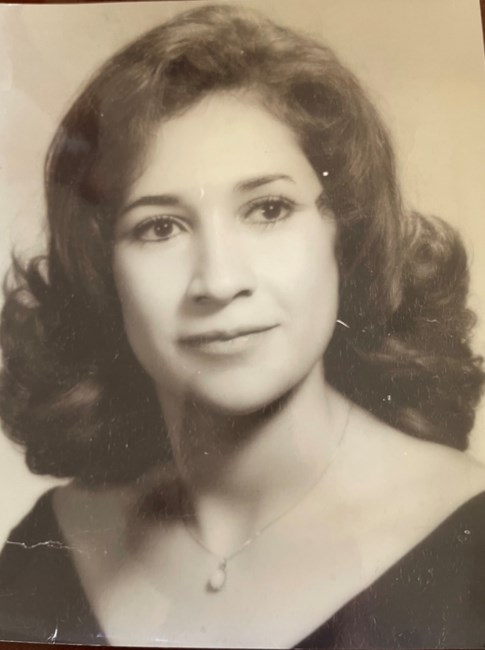 Obituary of Rosalinda Salazar Valencia