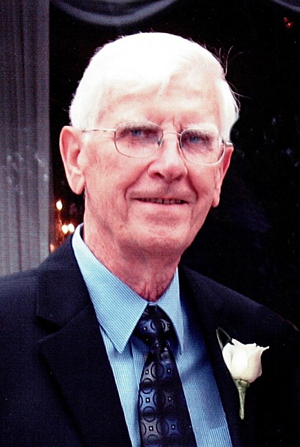 Obituary of Bernard "Mike" Lyle Michaelson