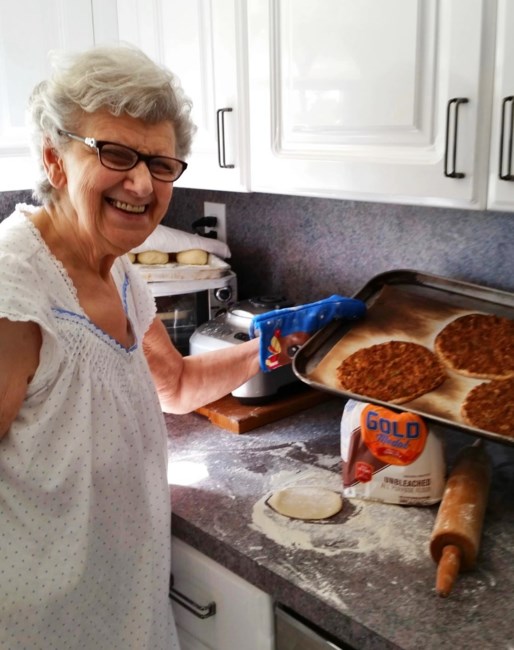 Obituary of Margaret Apoian Lave