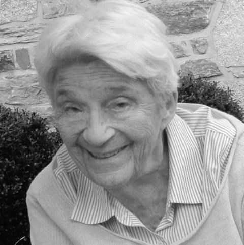 Obituary of Joan Louise Andrews