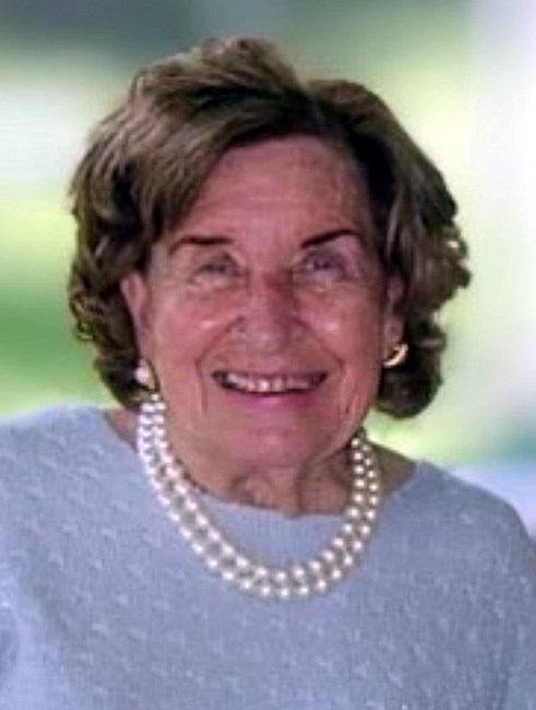 Obituary of Miren Carmele Naval