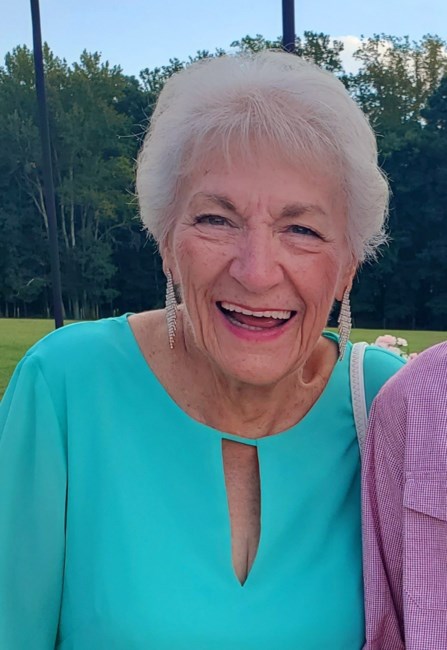 Obituario de Mrs. Elaine Staples