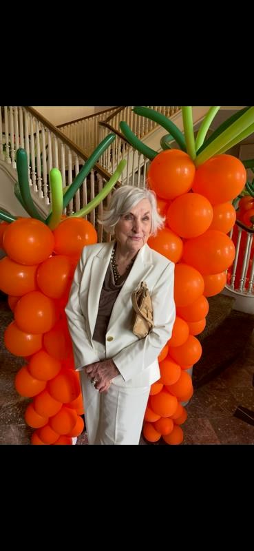 Obituario de Elaine Hudgens Evans