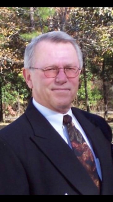 Obituario de Michael William Rooney M. B. D. M.