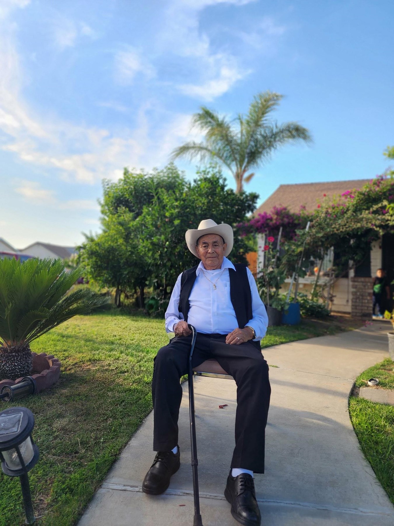 Obituary of Luis Cendejas Alejandre