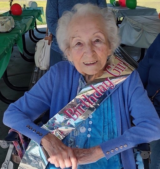 Obituary of Lillian R Tall