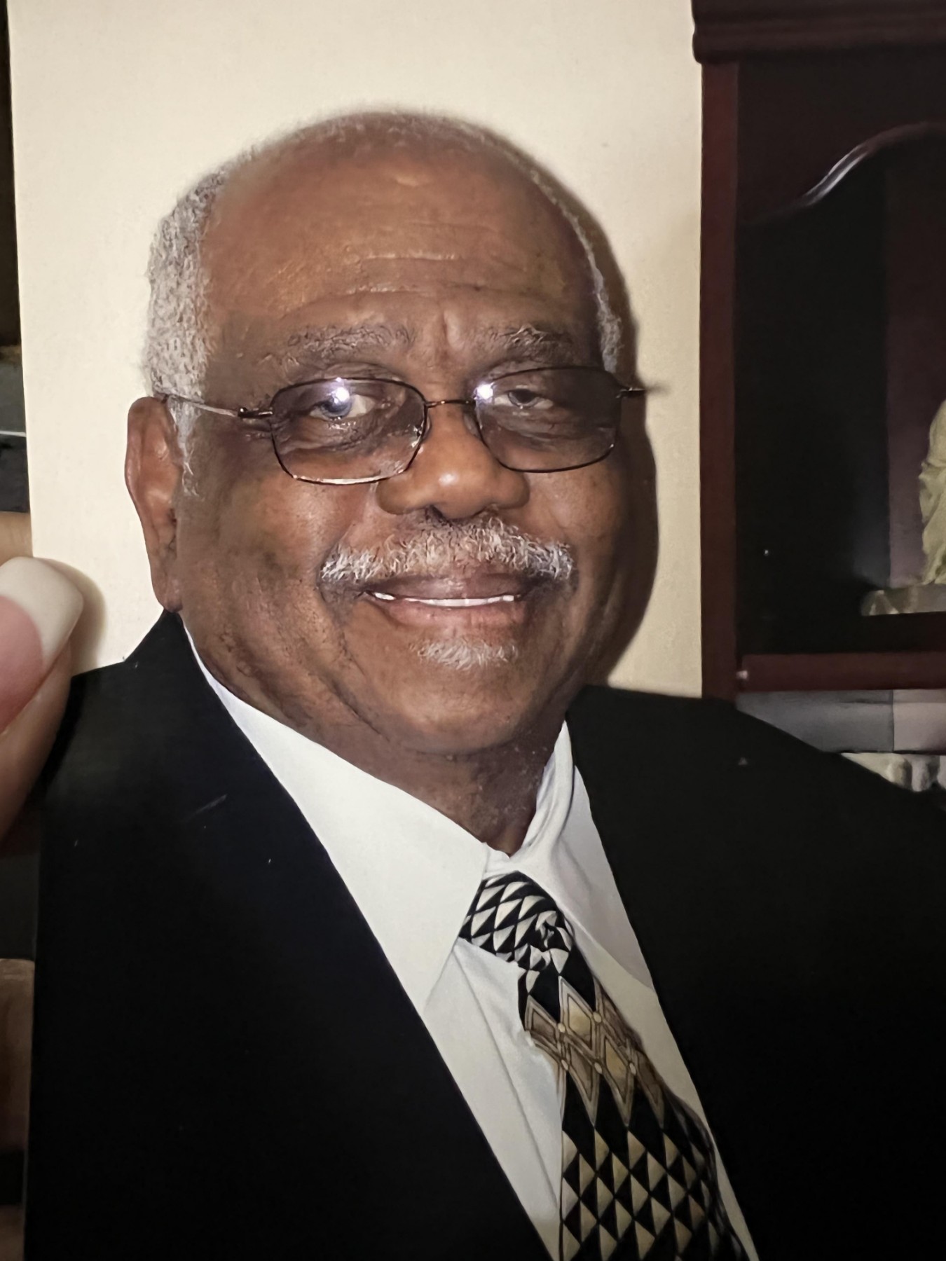Obituary of Eddie Toppen Jr.