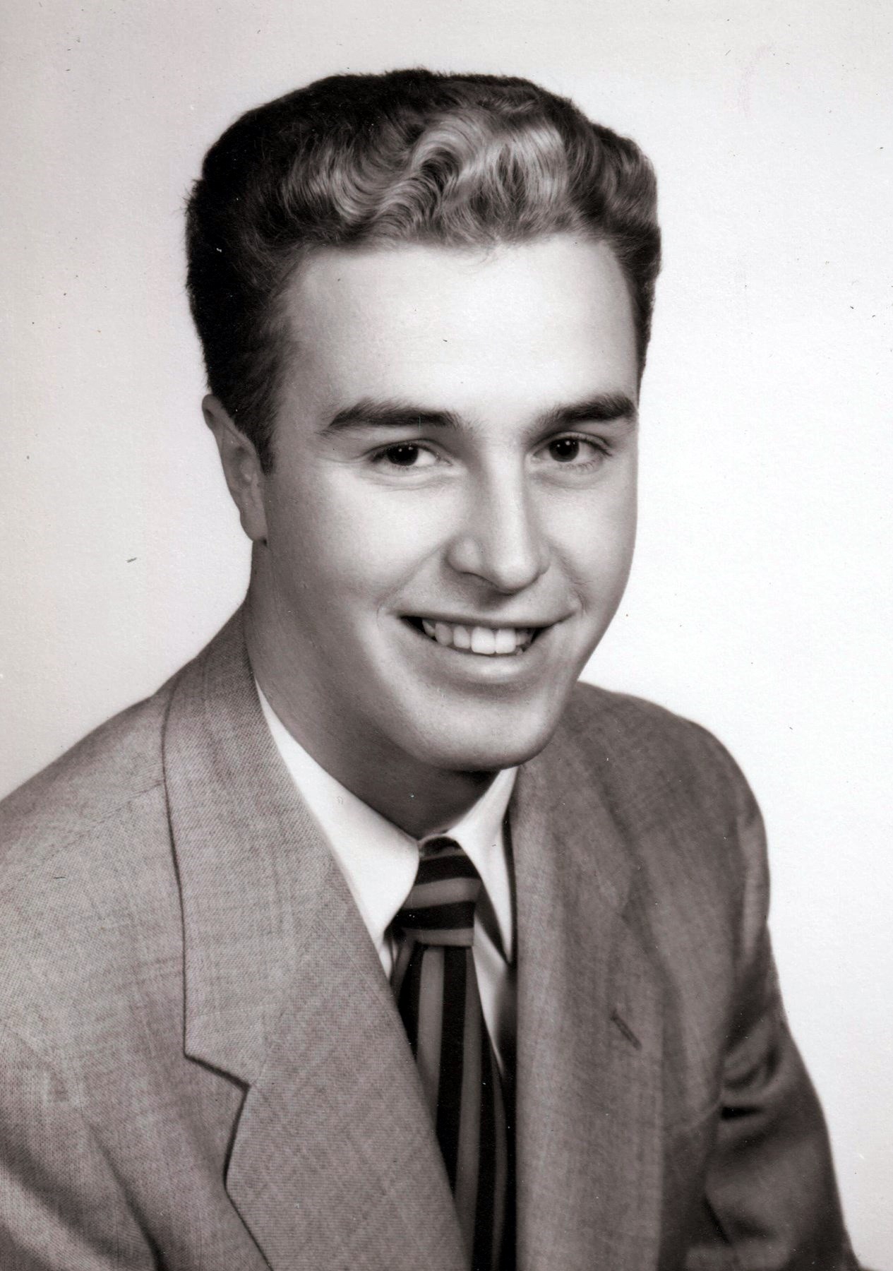 White Lake Beacon Obituaries - dlrdb9j
