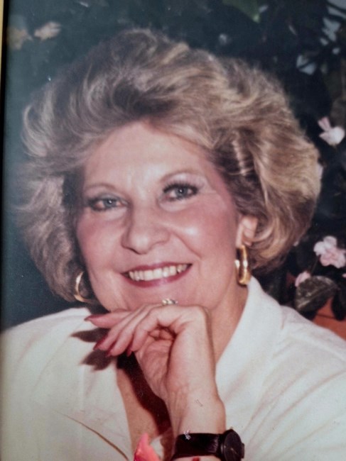 Obituary of Evelyn Sarah Bianca
