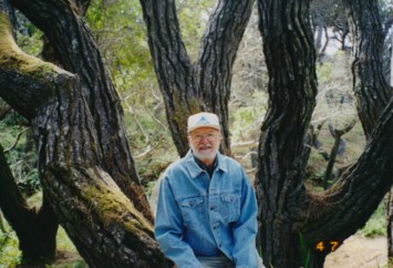 Avis de décès de James E. Main