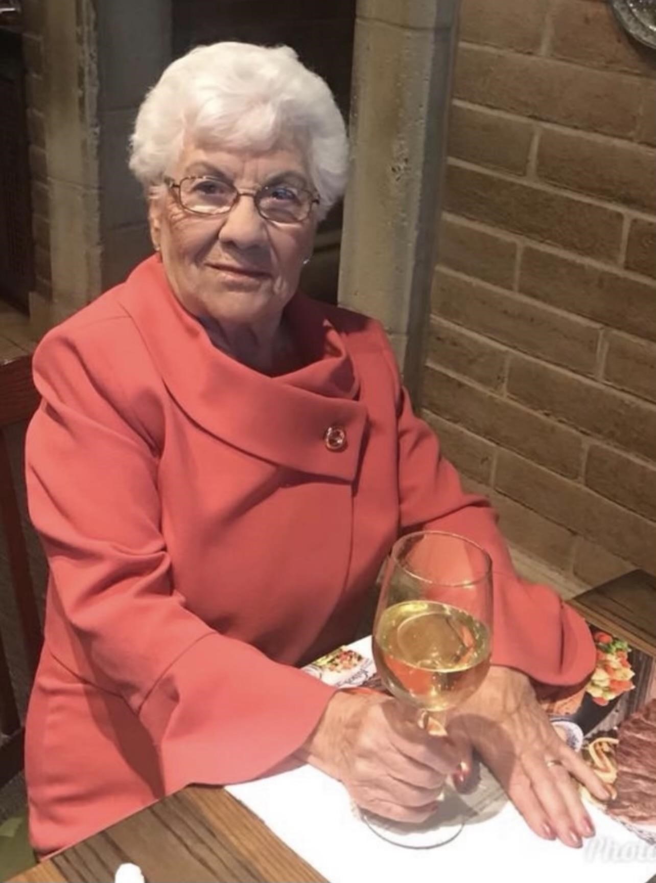 Obituary of Evangelina Chavez Mendez