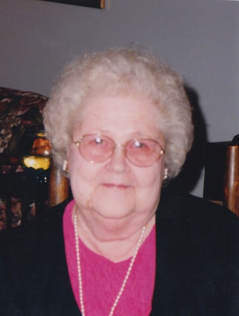 Obituary of Myrtle "Polly'' Pauline Holland