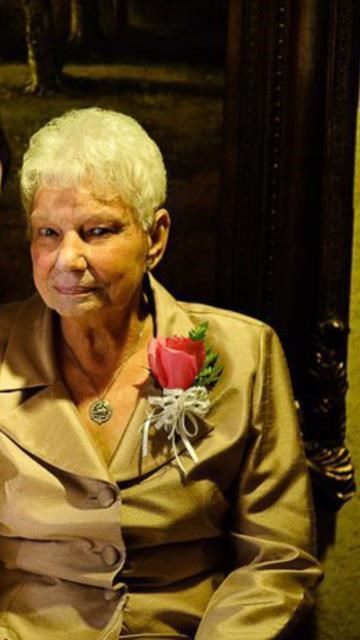 Avis de décès de Mary Louise Harrell Russell