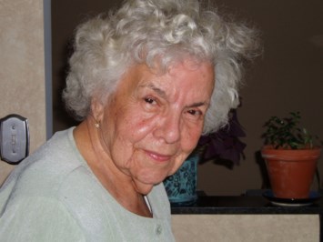 Obituary of Suzanne Knowles