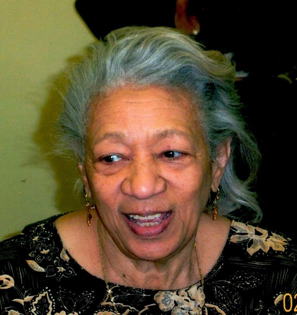 Obituary of Gloria Lewis