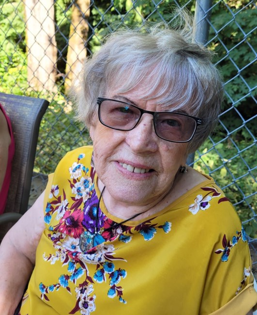 Obituary of Annie Linda Funk Thiessen