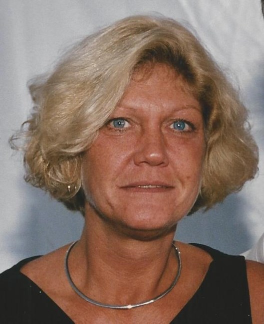 Obituary of Susan Lyn Gordon Dively