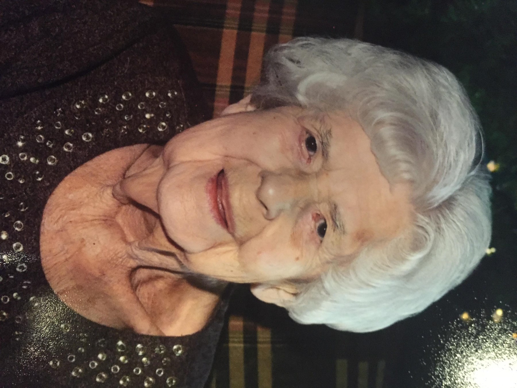 Obituary of Elizabeth "Bettie" Arlene Hanses