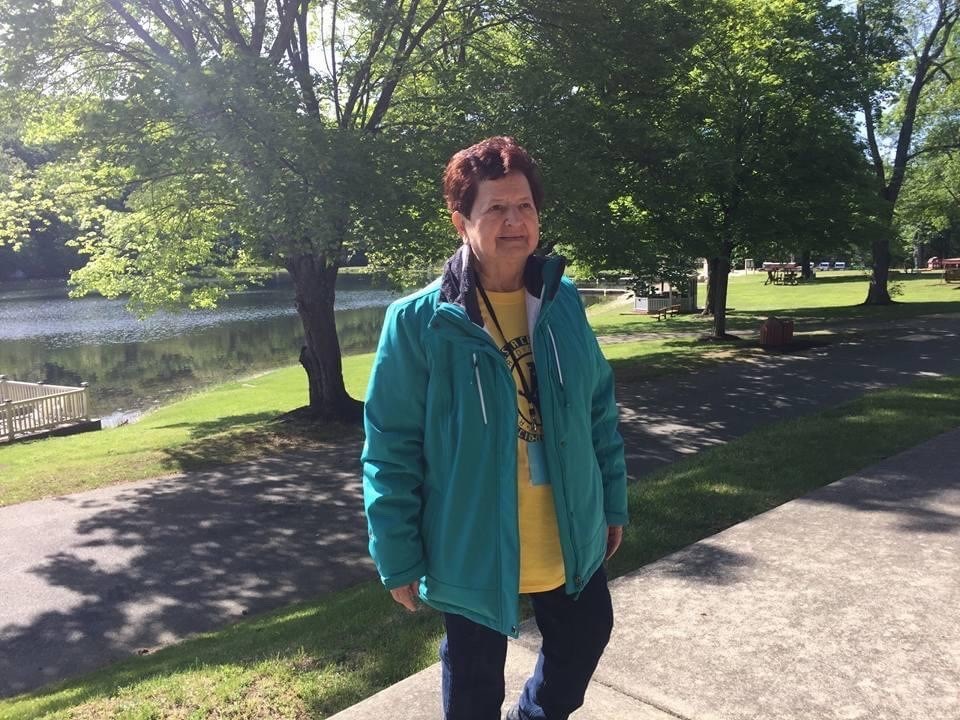 Obituary of Gloria Valencia