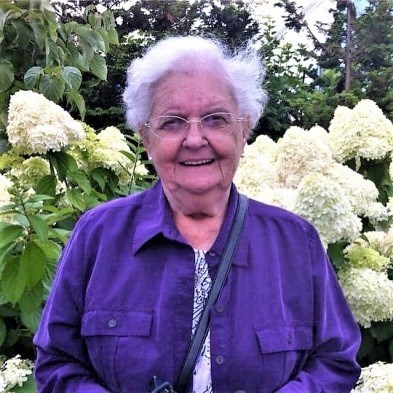 Obituary of Juanita "Nita" Carmen (neé Bullard) Cayard
