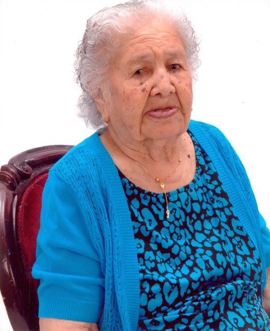 Obituary of Genoveva Segovia