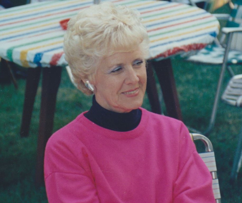 Obituary of Elsie L Castle