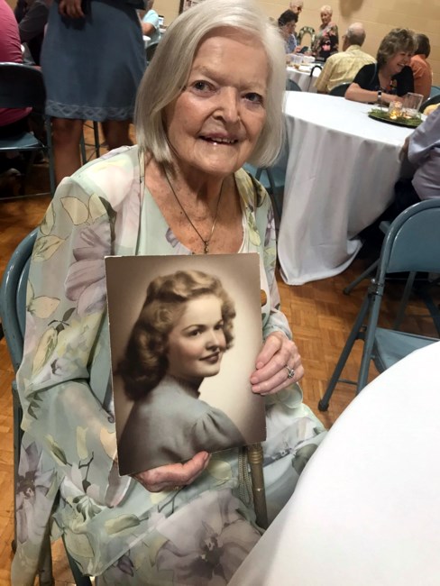 Obituary of Evelyn "Joyce" Raines Adair White