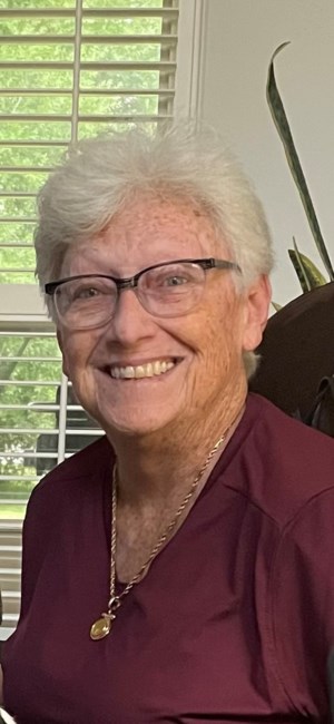 Obituary of "The bond between sisters is like no other" Lindy Sue Roberts