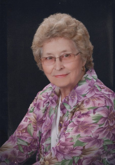Obituary of Esther Ann Straus